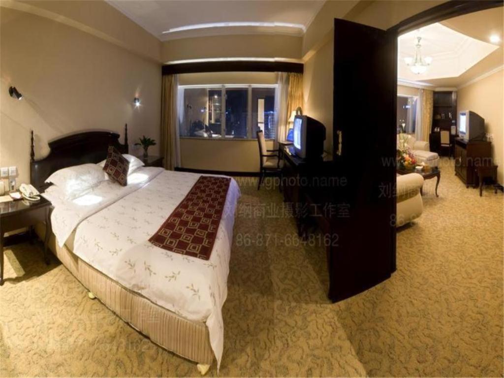 New Era Hotel Kunming Exterior photo