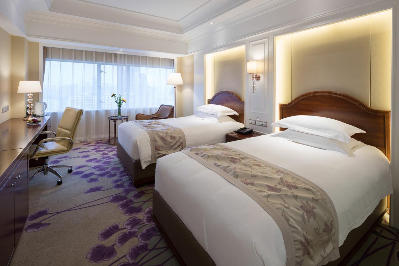 New Era Hotel Kunming Exterior photo